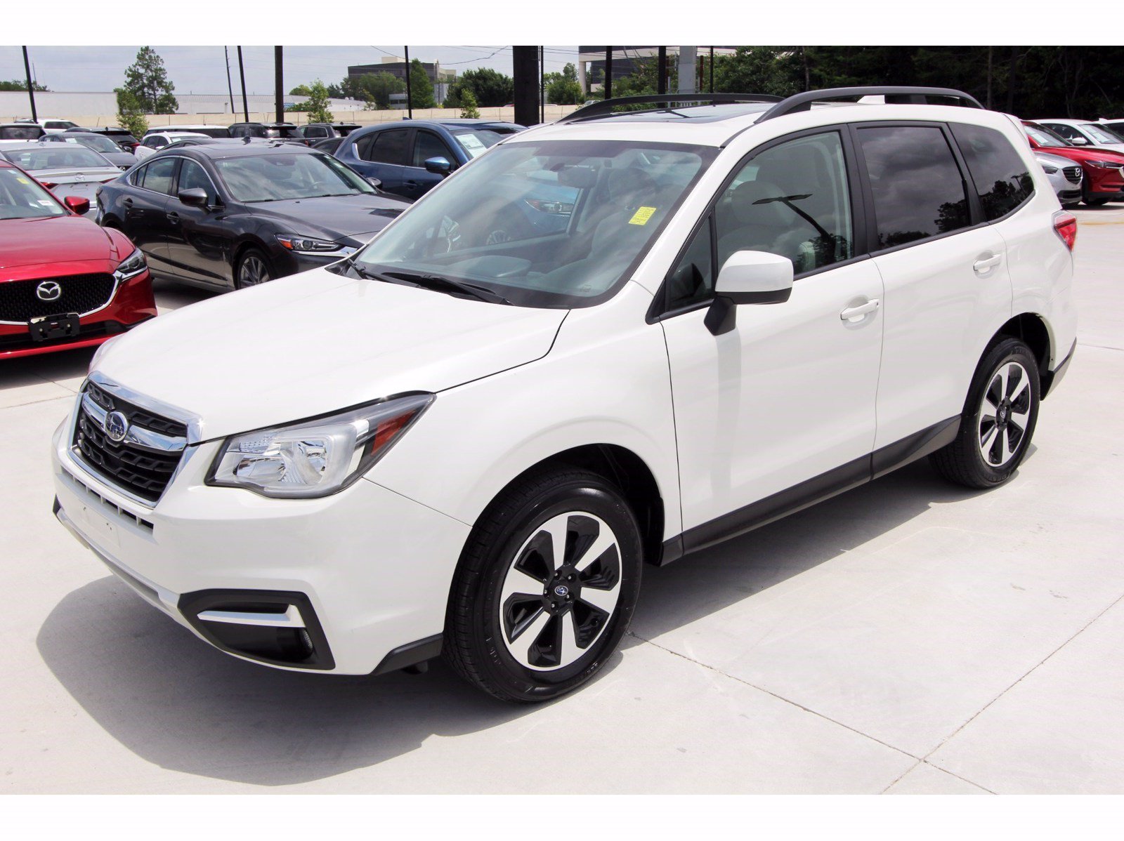 Pre-Owned 2018 Subaru Forester 2.5i Premium CVT AWD Sport Utility