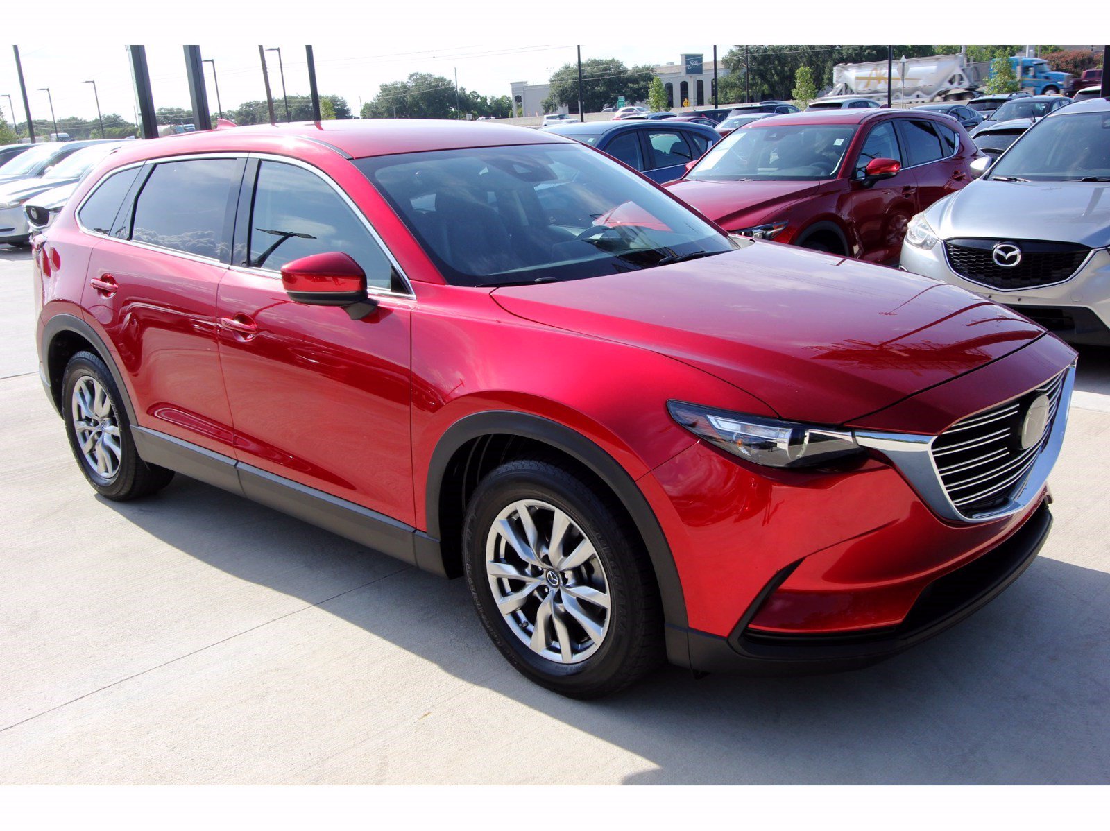 Pre-Owned 2018 Mazda CX-9 Touring FWD FWD Sport Utility